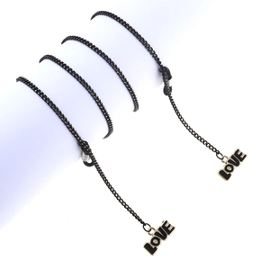 Chaîne De Lunettes En Métal Noir À La Mode Avec Breloques Alphabet LOVE Cordon De Lunettes Antidérapant Réglable Décoratif