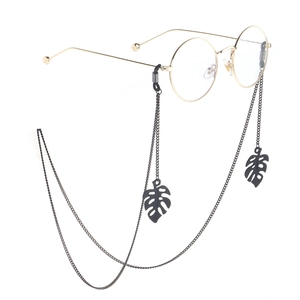 Black Metal Glasses Chain With Monstera Leaf Pendant Anti Slip Eyewear Strap Cord For Women Retro Elegant Fashion Accessory