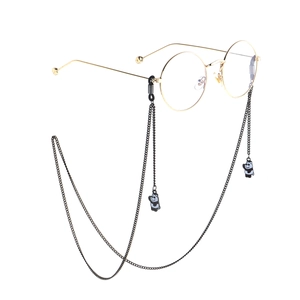 Minimalistische goldene Brillenkette mit schwarzen Panda-Anhängern für Sonnenbrillen