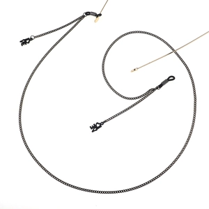 Fashion black metal eyewear chain featuring love pendants and heart-shaped O detail