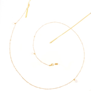 Elegant gold-plated eyewear chain with white pearls and adjustable silicone loops