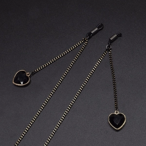 Fashionable Glasses Chain Metal Strap With Black Crystal Heart Pendants Anti-Slip Eyewear Holder Neck Lanyard