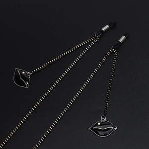 Fashionable Black Braided Rope And Metal Glasses Chain With Enamel Lip Pendant Rhinestone Eyewear Lanyard For Sunglasses