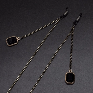 Eyeglasses Chain Metal Sunglasses Strap Anti-Slip Lanyard With Black Square Crystal Pendant Minimalist Eyewear Accessory