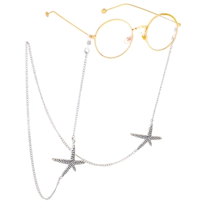 Chaîne de lunettes argentée avec breloques étoile de mer et lunettes rondes dorées