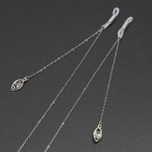Chaîne De Lunettes Antidérapante En Métal Alliage Argent Cordon De Cou Avec Pendentifs En Zircon Pour Femmes