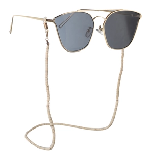 Lunettes aviateur avec monture dorée et chaîne de lunettes en perles de coco naturelles