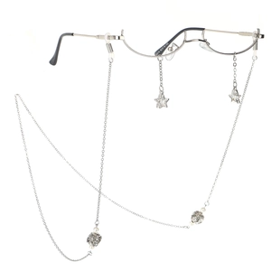 Monture de lunettes demi-cerclée argentée avec étoiles, chaînes zircon et perles