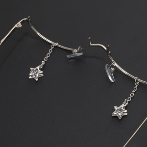 Monture de lunettes décorative en métal argenté avec pendentifs étoile en zircone