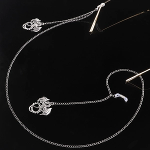 Chaîne à lunettes en métal argenté avec pendentifs dragon et boucles antidérapantes