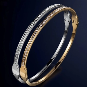 Women Stainless Steel Bangle Bracelet Micro Pave Cubic Zirconia Rhinestone Hinged Buckle Fashion Luxury Jewelry Elegant