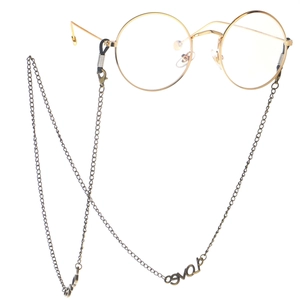 Chaîne De Lunettes Métal Lettres Love Rétro Punk Antidérapante Cordon Pour Lunettes De Soleil Femmes