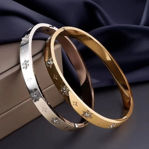 Stainless Steel Bangle Bracelet For Women With Rhinestone Star Pattern Hinged Clasp Polished Minimalist Fashion Jewelry