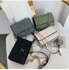 Fashion chain shoulder bags in dark green, blue, cream, and black with deer logo