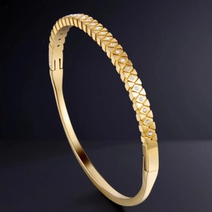 Stainless Steel Bangle Bracelet With Cubic Zirconia Geometric Faceted Design 18K Gold Plated Hinge Buckle Jewelry For Women