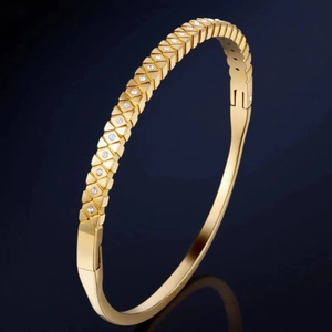 Bracelet Jonc Étoile Zirconium Acier Inoxydable Plqué Or 18K Géométrique Fermoir Étroit Bijoux Femmes