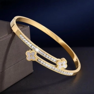 Stainless Steel Bangle Women Double Four Leaf Clover Shell Inlay Zirconia Accents Open Cuff Fashion Jewelry Elegant Gift