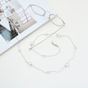 Elegant Eyeglass Chain Metal Anti-Lost Strap With Imitation Artificial Pearls And Translucent Beads Decorative Glasses Neck Cord