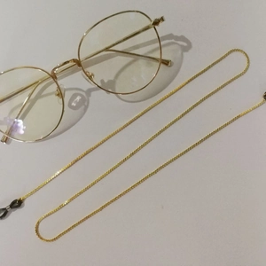 Golden spiral metal chain for sunglasses with black rubber hooks and adjustable loops
