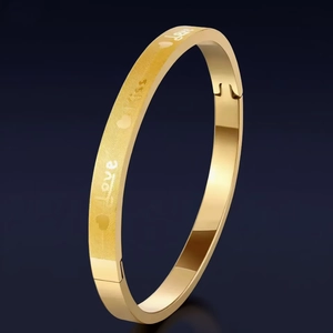 Stainless Steel Bangle Bracelet Love Kiss Heart Engraved Frosted Matte Finish Fashion Modern Unisex Accessory