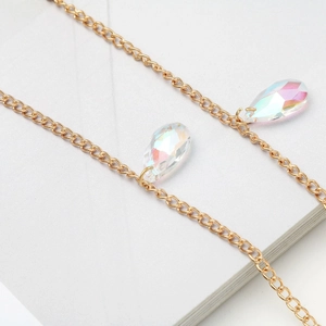 Goldene Brillenkette mit schillerndem Tropfenkristall und feiner Gliederkette Design