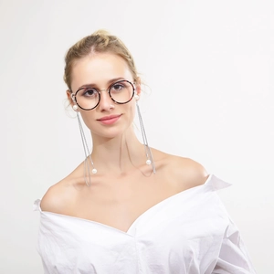 Vintage Metallbrillenkette mit weißen Perlen an Leopard-Print-Brille für Damen