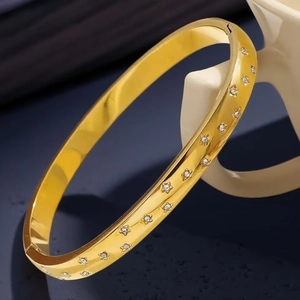 Star Inlaid Cubic Zirconia Bangle Stainless Steel 18K Gold Plated Elegant Hinge Bracelet For Women Fashion Jewelry