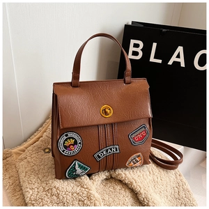 Zaino Da Donna Alla Moda In Pelle PU Stile Accademia Retrò Borsa Multifunzionale Con Toppe Ricamate Chiusura A Girello In Metallo