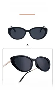 Dettaglio occhiali da sole cat-eye con montatura in TR e aste in oro inossidabile