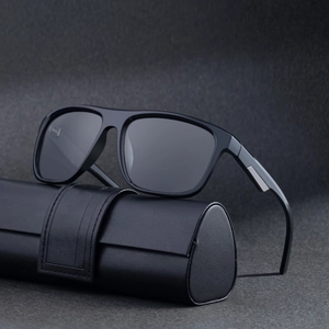 Classic black square frame polarized sunglasses for men with premium leather case