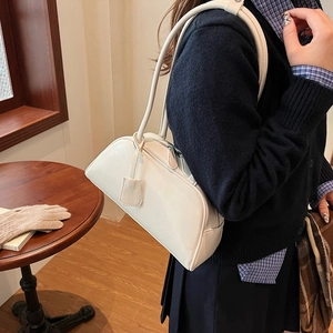 Classic cream white Boston shoulder bag in minimalist faux leather for daily commute