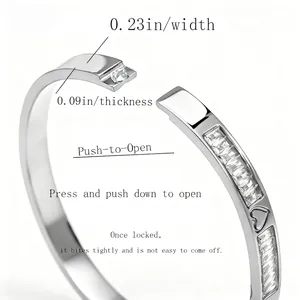 Bracelet trèfle en acier inoxydable argenté avec doubles cristaux et motifs de cœur