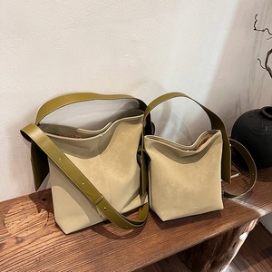 Suede PU Leather Hobo Bucket Bag Large Capacity Minimalist Casual Shoulder Crossbody Bag For Women Daily Commute