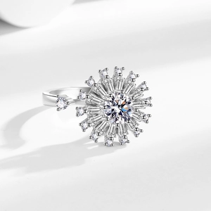 Minimalist daisy spinning ring with pavé zircons in a radiant sunflower open band design