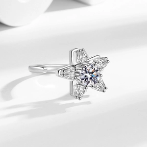 Anello rotante a stella con moissanite scintillante, design regolabile anti-ansia