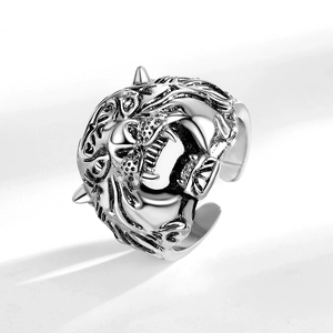 Mens vintage stainless steel tiger head ring with detailed silver finish and open band