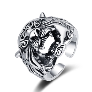 Vintage silver tiger head open ring for men with realistic animal carving details