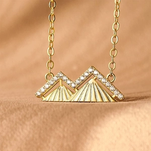 Bergspitze Anhänger Halskette Kupfer Zirkonia Geometrische Schlüsselbeinkette Vergoldet Minimalistischer Modeschmuck Für Frauen