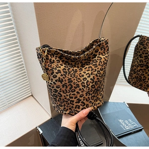 Leopard Print Bucket Bag Suede Texture Retro Shoulder Crossbody Purse With Gold Flower Charm Vintage Handbag For Women