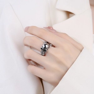 Vintage silver skull ring for men with punk style and gothic detailed engraving