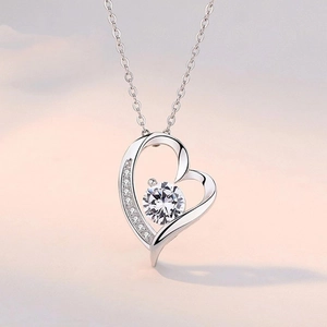 Collier Pendentif Cœur Cuivre Plaqué Argent Avec Pierre Zircon Ronde Creux Bijoux Mode Romantique Pour Femmes