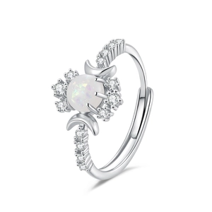 S925 Silbermondring mit rundem weißem Opal und funkelnden Zirkoniasteinen im Boho-Stil