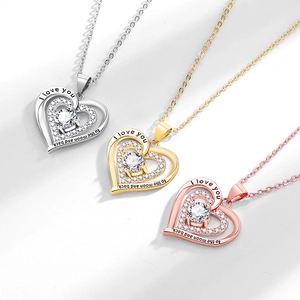 Collane con doppio cuore e pietra portafortuna in argento, oro e oro rosa con diamanti