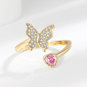 Bague papillon ajustable élégante avec zircons et pierre en forme de cœur rose