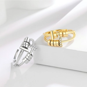 Bague anti-stress réglable en or et argent avec incrustation de cristaux brillants