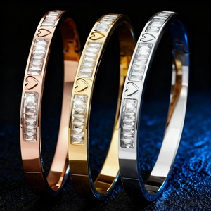 Bracelet Jonc En Acier Inoxydable Double Rangée Baguette Zircon Strass Cœur Trèfle À Quatre Feuilles Bijoux Pour Femmes