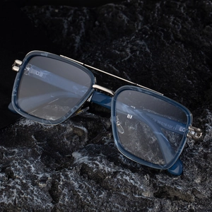 Lunettes de soleil polarisées carrées pour hommes avec monture bleue marbrée et pont double