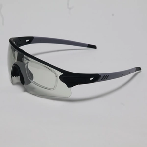 Detail showing the integrated cycling lens with inner RX insert frame for nearsighted users