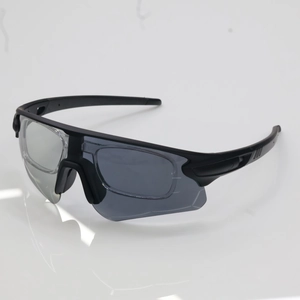 Men Photochromic Sports Sunglasses UV400 PC Lens Outdoor Cycling Eyewear With Myopia Inner Frame Fashionable