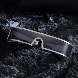 Cyberpunk square metallic sunglasses for men with silver frame and grey shield lenses